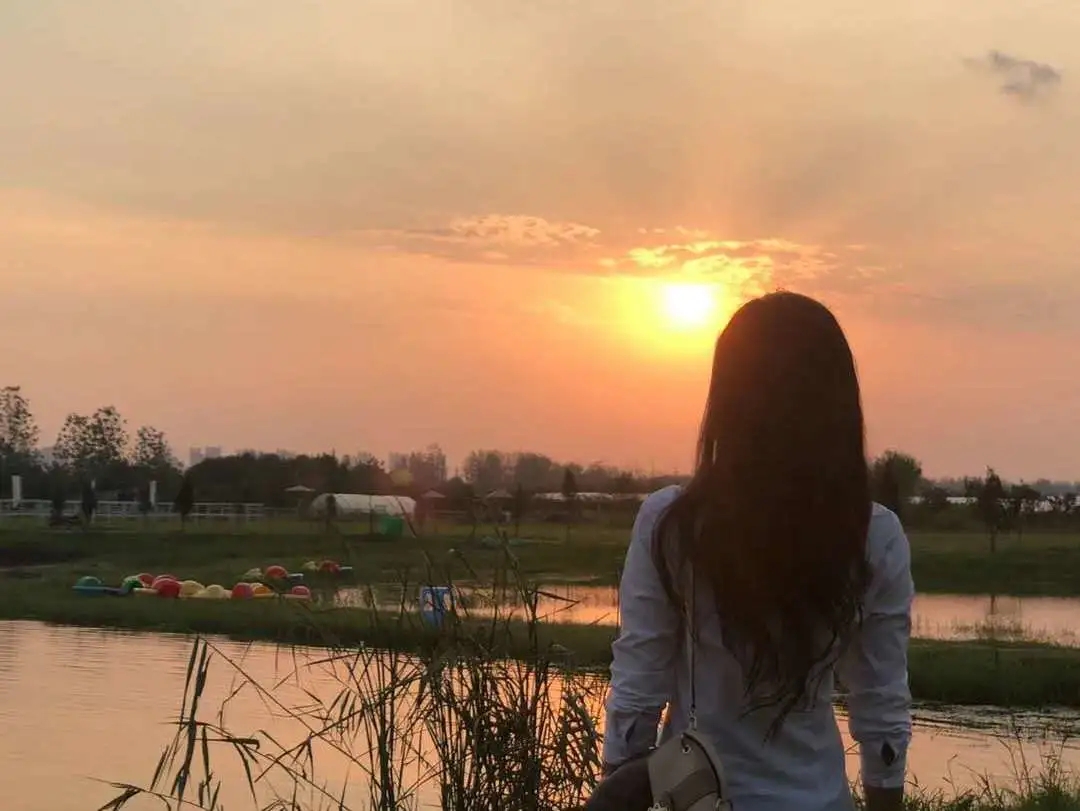 中墅玫瑰！女经纪人的诗与远方。