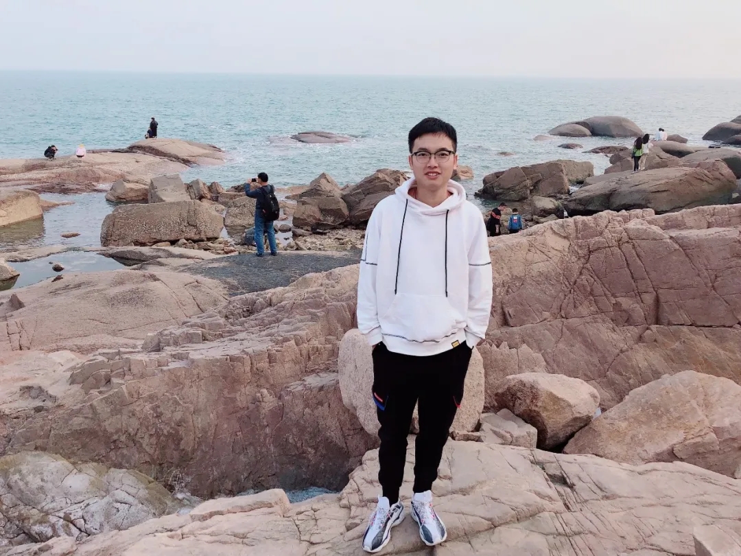 一盏家灯，温暖了无数个清晨。